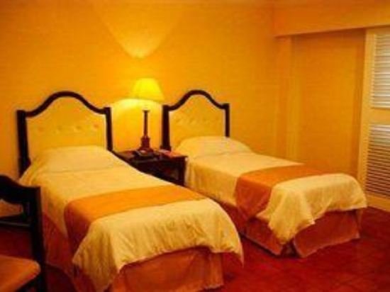 Фото White Knight Hotel Intramuros