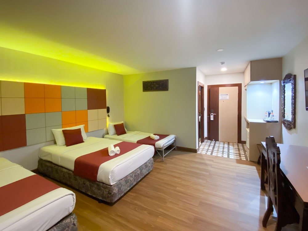 Фото East Inn 15 Hotel Rayong