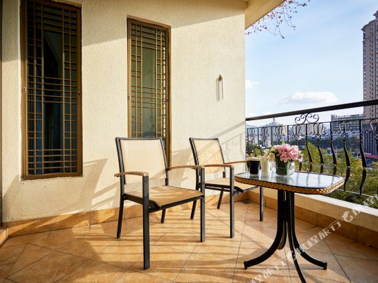 Фото Country Garden Phoenix Hotel Yunfu