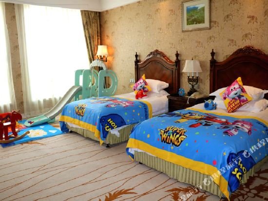 Фото The First World Hotel