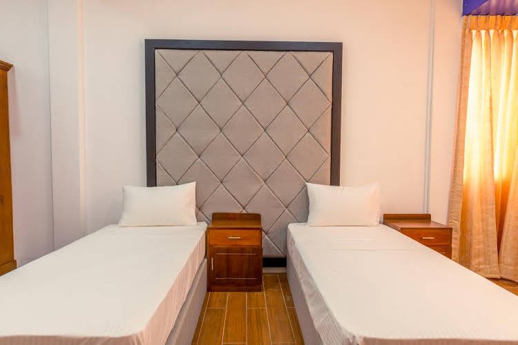 Фото Metro Port City Hotel