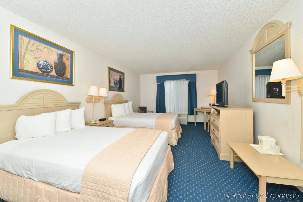 Фото Quality Inn & Suites