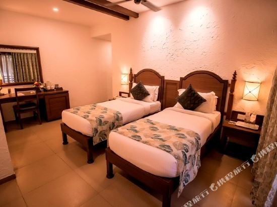 Фото Adamo The Bellus