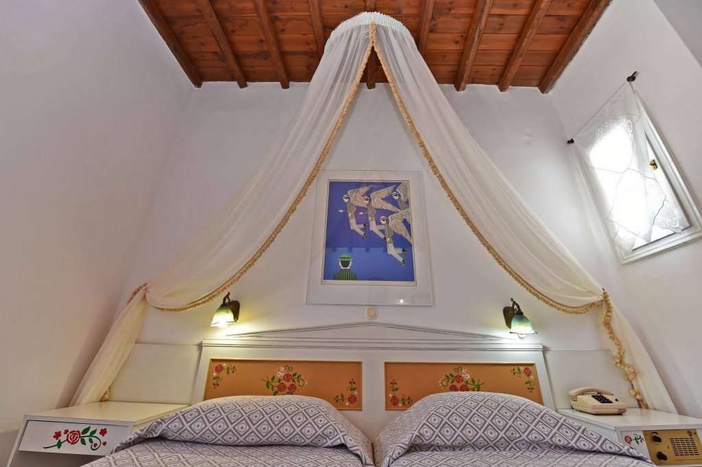 Фото Mr & Mrs White Tinos