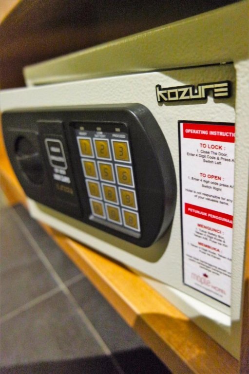 Фото Maple Hotel Grogol