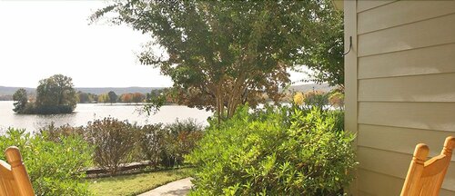 Гостиница Lookout Point Lakeside Inn