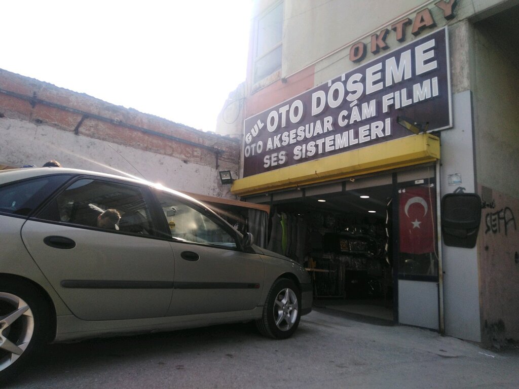 استوديو السيارات Gul Oto Doseme ، أنقرة، صورة