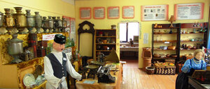 Uninsky istoriko-krayevedchesky muzey Mbuk (posyolok gorodskogo tipa Uni, ulitsa Kirova, 18), museum