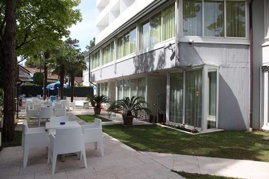 Фото Hotel Carlton