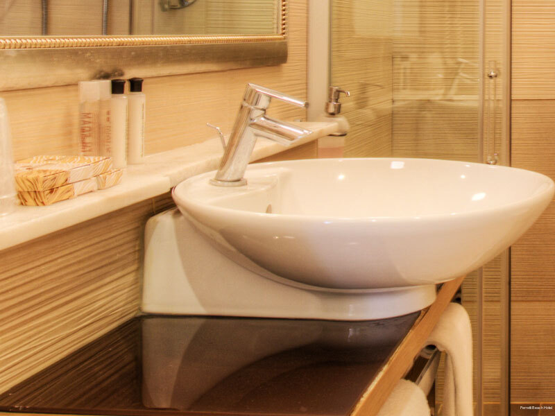 Фото Ferretti Beach Hotel