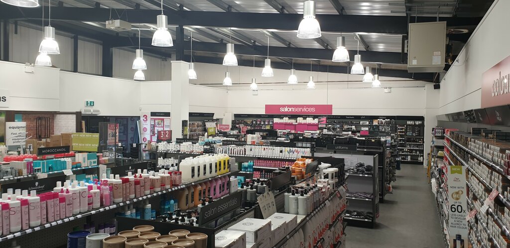 Hairdresser Salon Services, England, photo