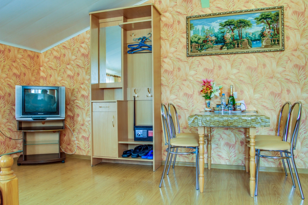 Фото Коралловая