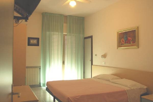 Фото Hotel Peonia