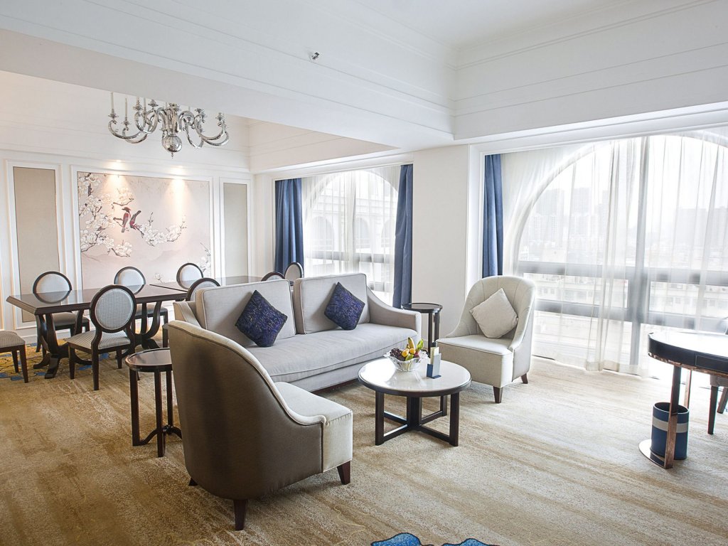 Фото Dayhello International Hotel