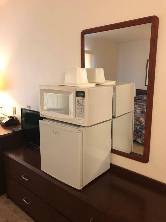 Фото McGoverns Hotel and Suites