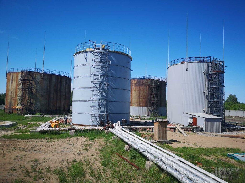 معدات الدبابات Reservoir Build Engineering ، ساراتوف، صورة