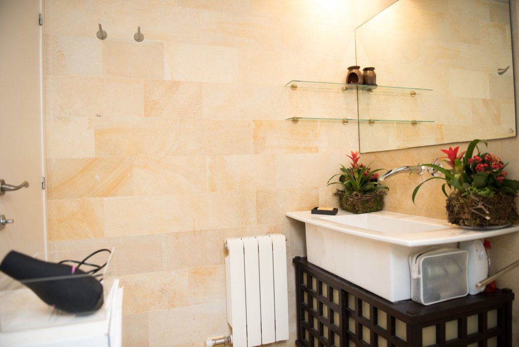 Фото Diagonal House