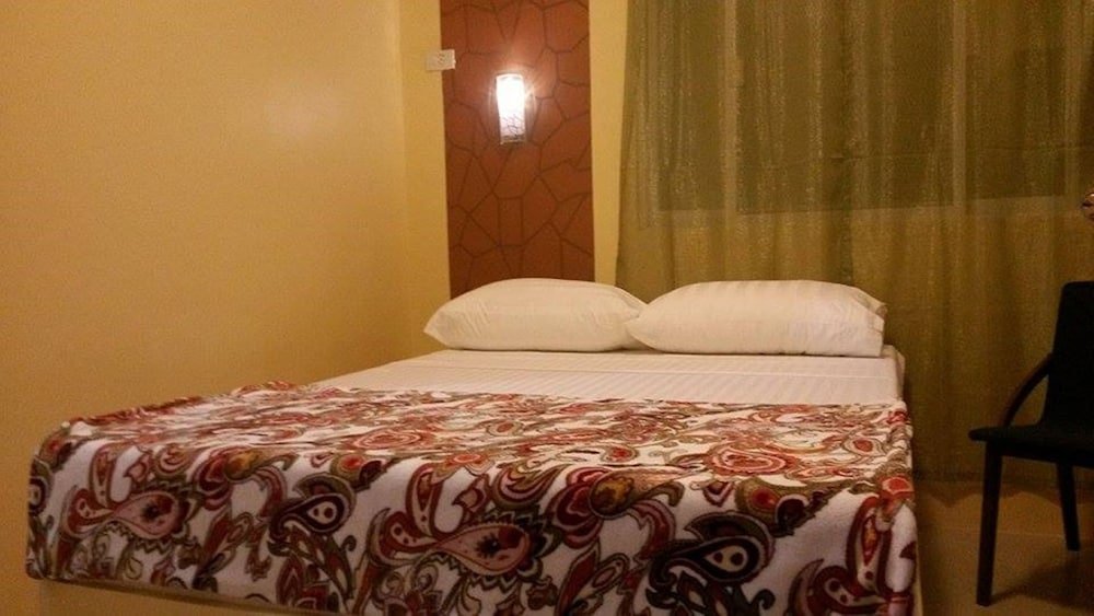 Фото Caitlin's Plaza