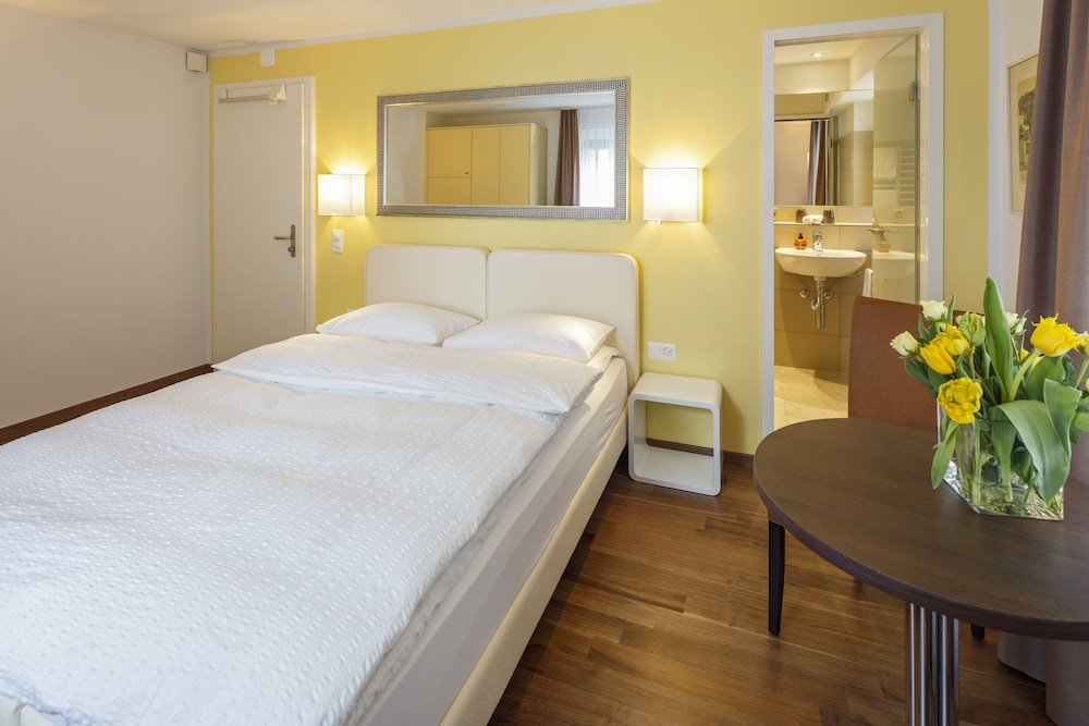 Фото Aparthotel Familie Hugenschmidt