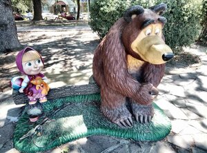 Masha and the Bear (Krasnodar Territory, Sochi, Tsentralniy Microdistrict), genre sculpture