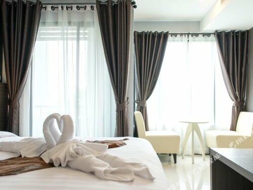 Гостиница Picnic Hotel Bangkok - Sha Extra Plus