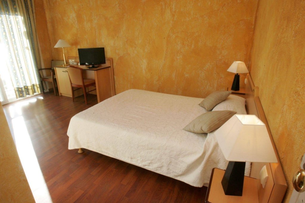 Фото Hôtel Le Beau Séjour