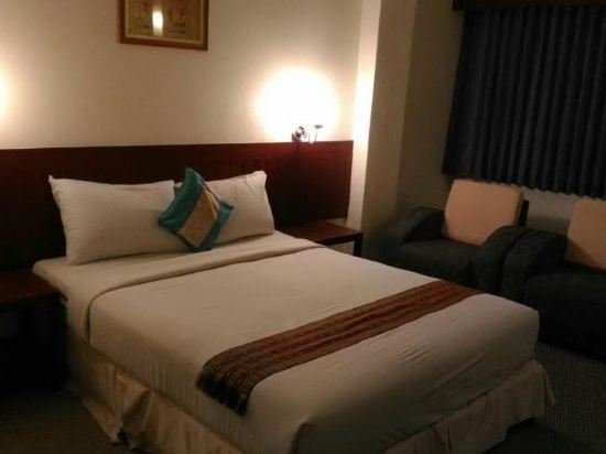 Фото Neo Hatyai Hotel