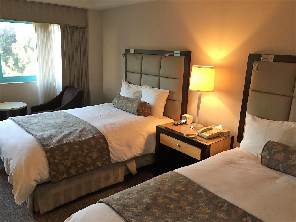 Фото Oxford Palace Hotel And Galleria