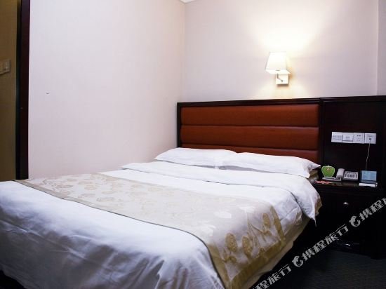 Фото Fusheng Hotel