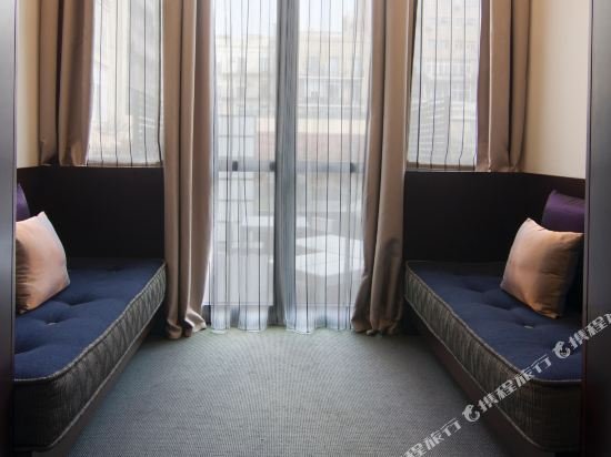 Фото Sixtytwo Hotel