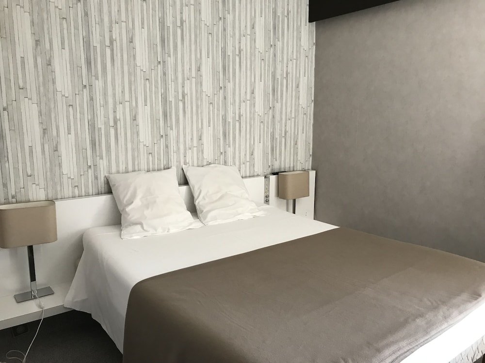 Фото Hôtel Les Portes du Vercors