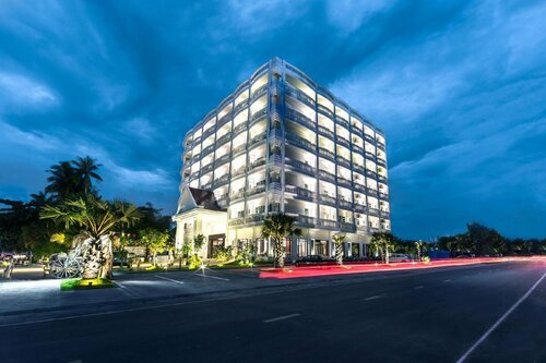 Гостиница The Palm Bay Resort в Сиануквиле