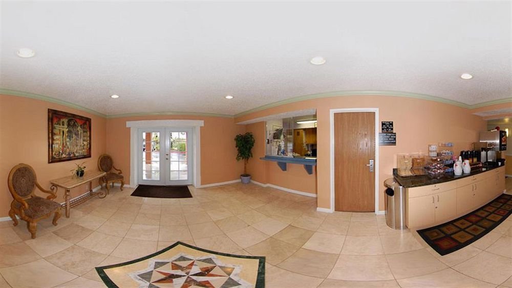 Фото Super 8 by Wyndham Vacaville