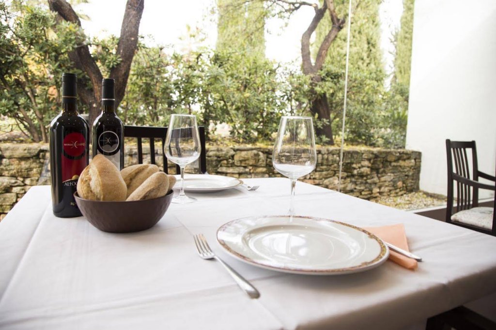 Фото Hotel Bodega El Juncal