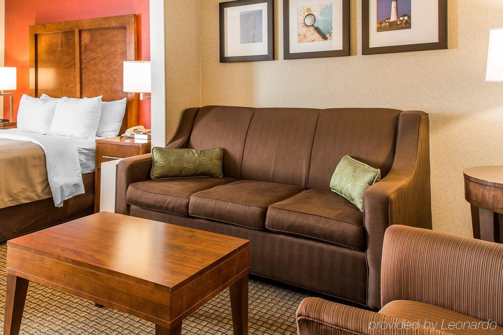 Фото Comfort Inn Boston