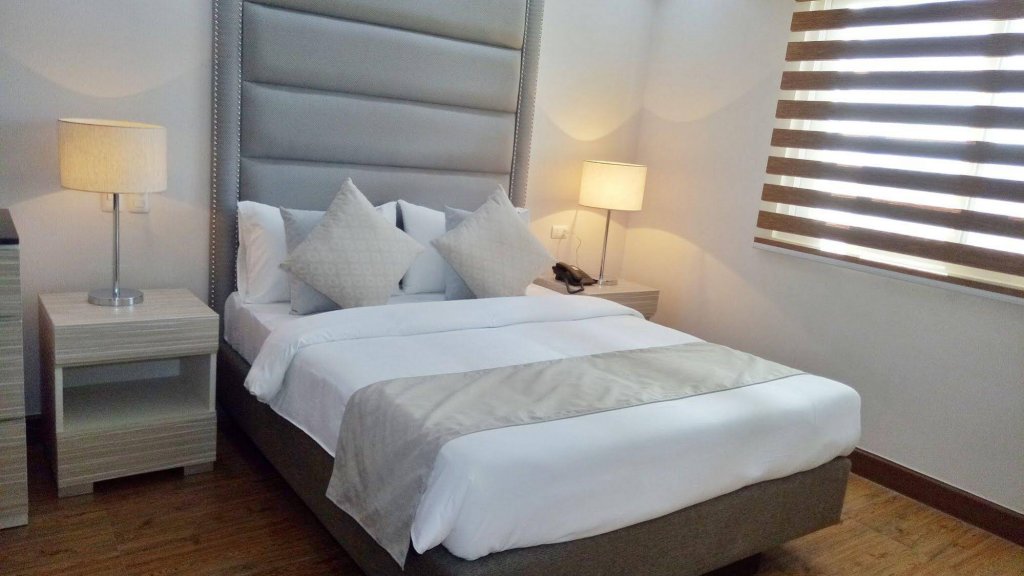 Фото La Maja Rica Hotel