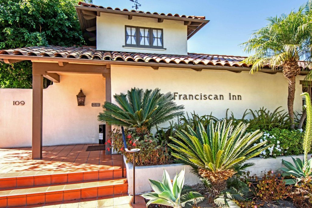 Фото Franciscan Inn & Suites