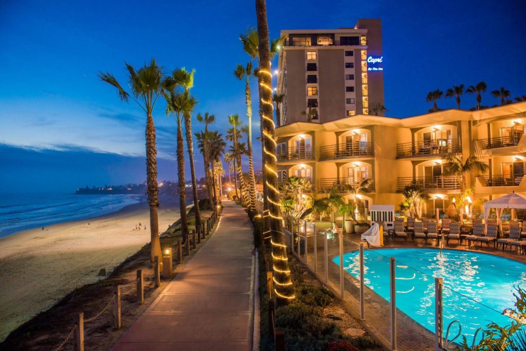 Фото Pacific Terrace Hotel