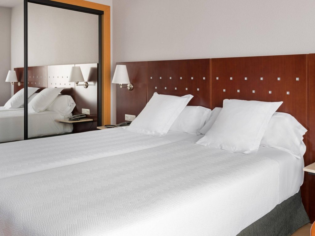 Фото Nh Castellón Turcosa