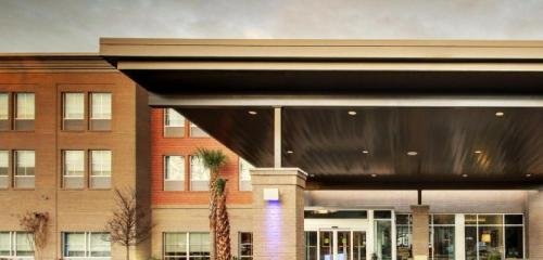 Фото Holiday Inn Express And Suites Denton South, an Ihg Hotel