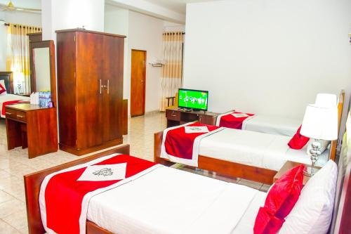 Фото Asian Grand Hotel