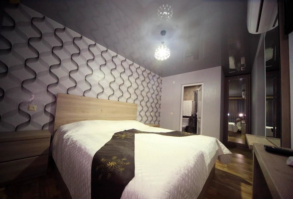 Фото Отель Эдельвейс