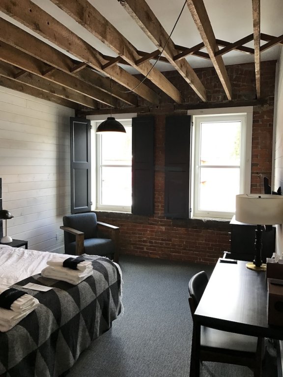 Фото The Explorers Society Hotel