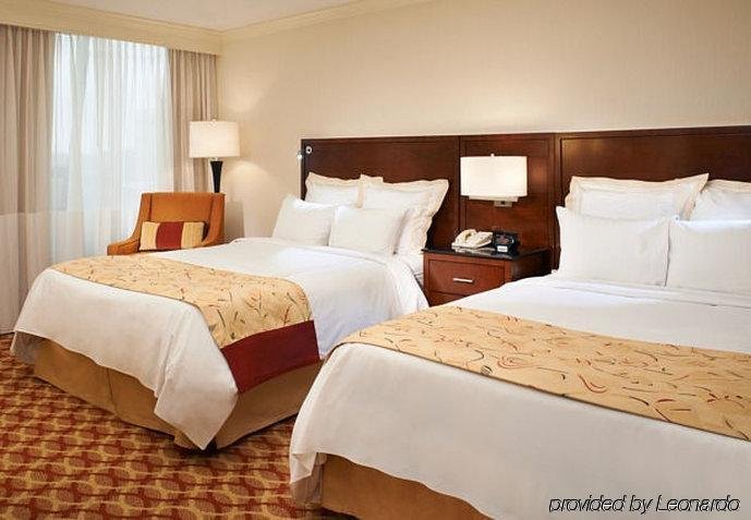 Фото Fairfield Inn and Suites by Marriott Indianapolis East