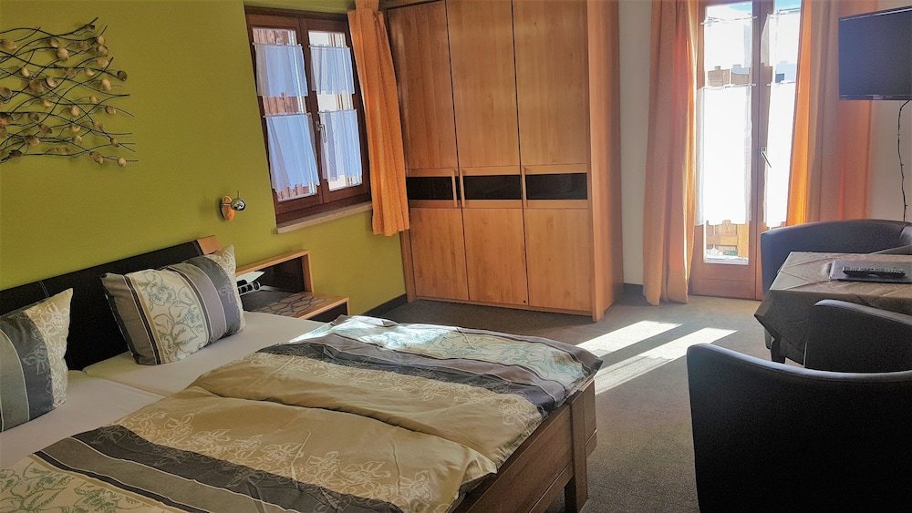 Фото Hotel Leonhardihof