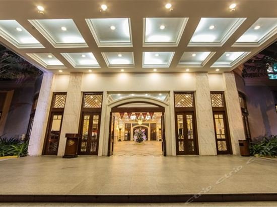 Фото Sanya Huayuan Hot Spring Seaview Resort