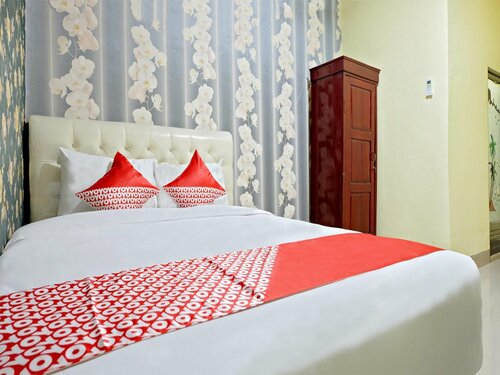 Гостиница Oyo 2595 Hotel Jinan Makassar в Макасаре