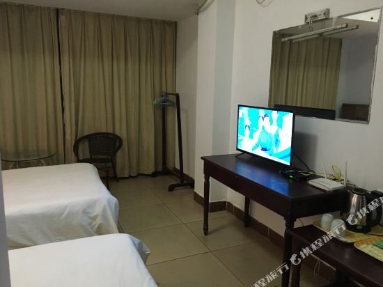 Фото Meiguan Hotel