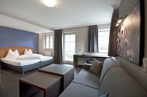 Гостиница Spacious Villa in Zell am See near Ski Area