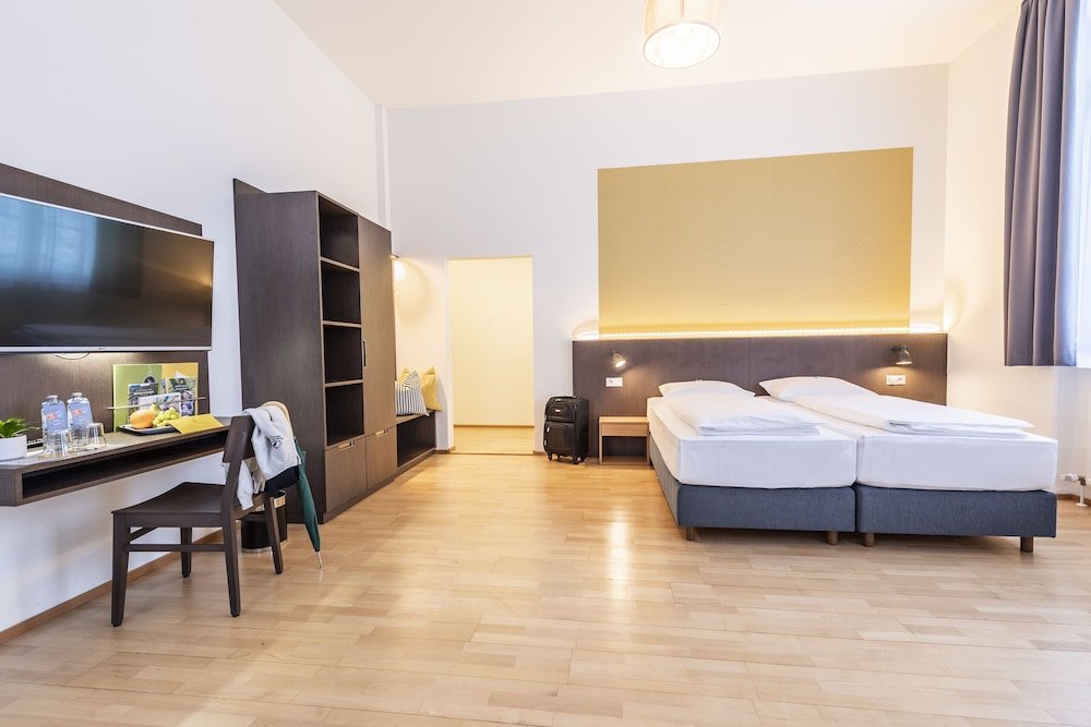 Фото Jufa Hotel Bregenz